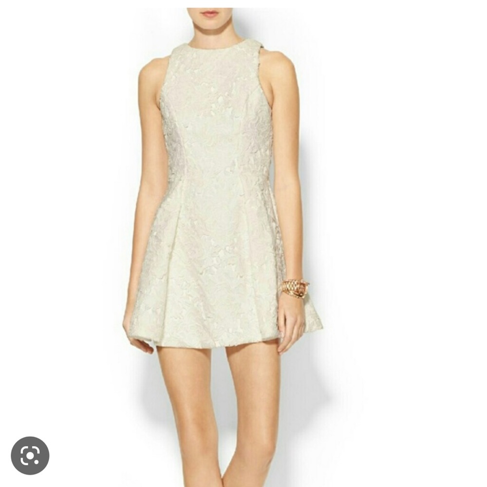 Keep sake white lace Let me be mini skater dress size small